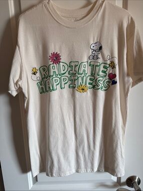 Freeze Peanuts Radiate Happiness Graphic Tee - Creamy white with Green